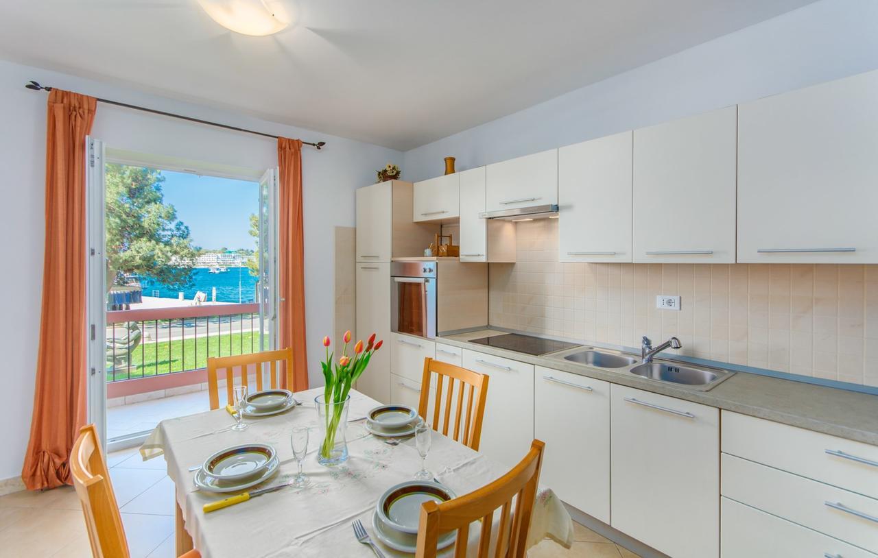 Apartment Riva بوريتش المظهر الخارجي الصورة